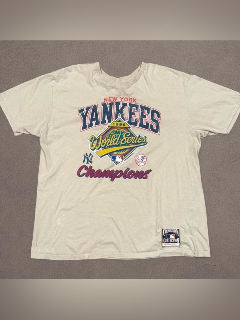 Mitchell & Ness Cooperstown Collection Patch Tee - Cream Navy Red